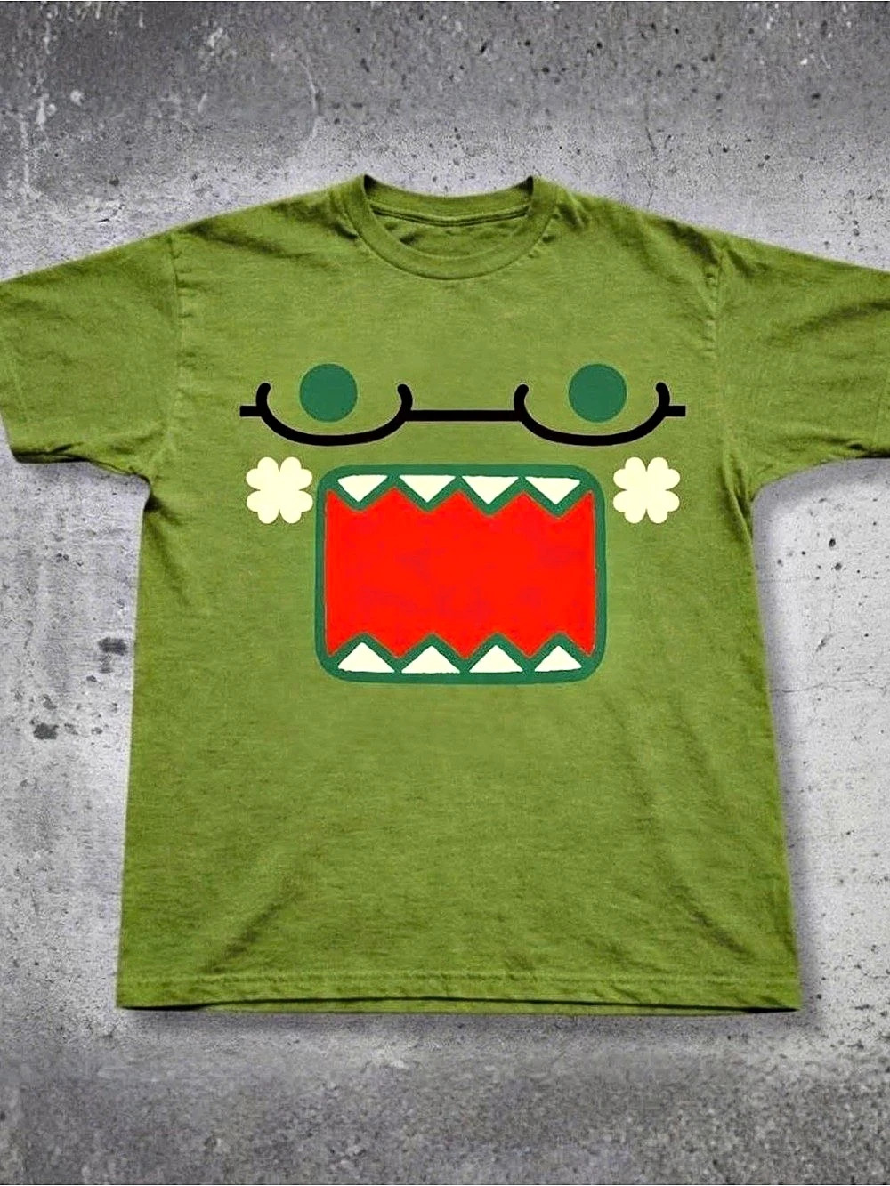 Graphic Short Sleeve T-Shirt in Green & Red
